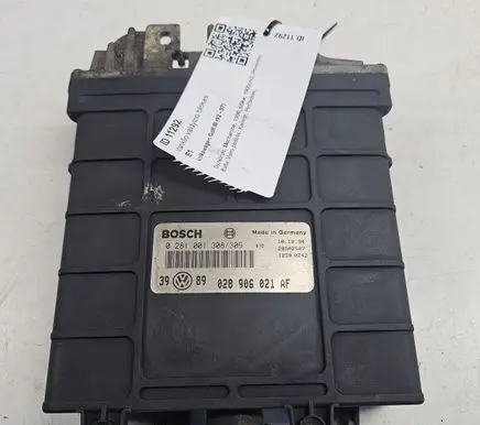 Volkswagen Golf III Engine control unit/module 028906021AF