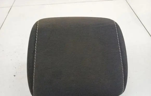 Ford Focus Front seat headrest 