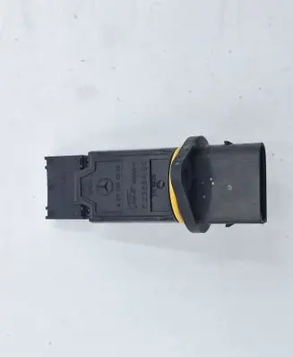 Mercedes-Benz C W203 Mass air flow meter A6110940048