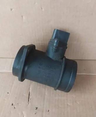 Audi A4 S4 B5 8D Mass air flow meter 0281002463 038906461