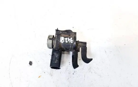 Volkswagen Tiguan Turbo solenoid valve 1K0906283A