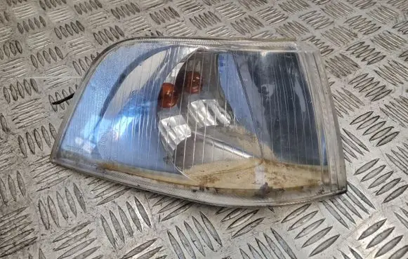 Volvo S40, V40 Front indicator light