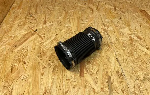 Volvo XC90 Air intake duct part 32325493