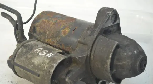 Audi A4 S4 B5 8D Starter motor 1005821966