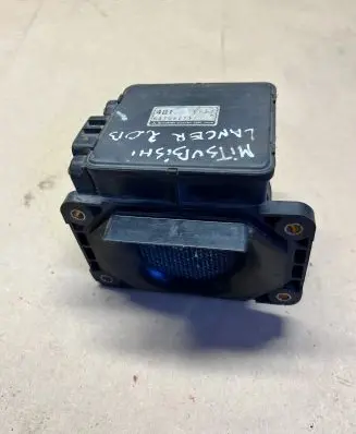 Mitsubishi Lancer Mass air flow meter E5T08271