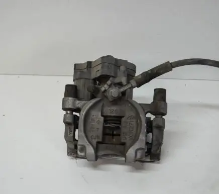 Volkswagen Jetta VII Rear brake caliper 5QM615406N