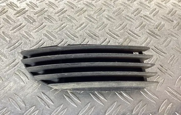 Opel Omega B1 Front bumper lower grill 90458187