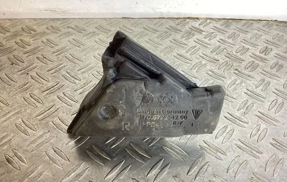 Fender foam support/seal