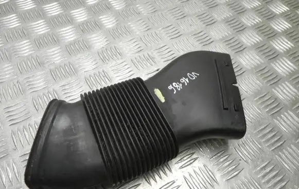 Mercedes-Benz E W211 Air intake hose/pipe A6110940487 VD16186