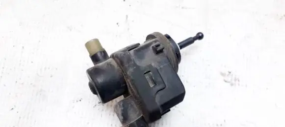 Renault Clio II Headlight level adjustment motor 7700420737