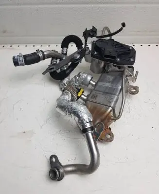 Renault Espace VI EGR valve cooler 147357722R 11606773