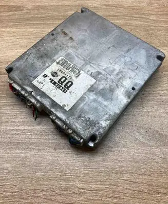 Nissan X-Trail T30 Engine control unit/module ECU 237108H803 5800118