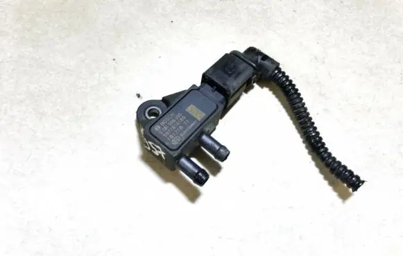 Opel Combo E Exhaust gas pressure sensor 0281006300 9677816180