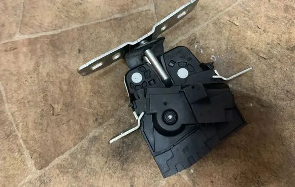 Mercedes-Benz B W246 W242 Tailgate/trunk/boot lock/catch/latch A2467400035