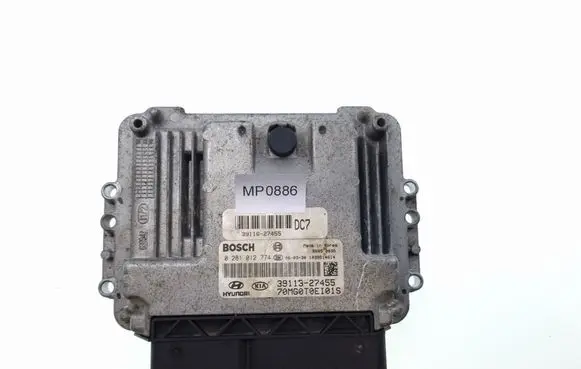 Hyundai Tucson JM Engine control unit/module 0281012774 3911627455 70MG0T0EI01S