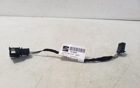 Audi A1 Rear door wiring loom TAB012710B