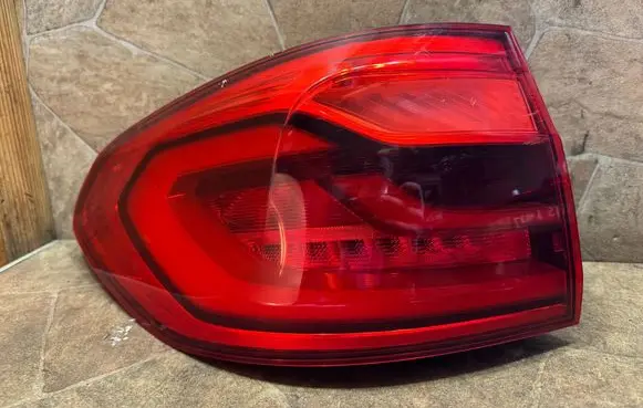 BMW 5 G30 G31 G38 Rear/tail lights 7388947