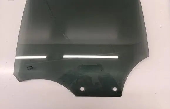 Opel Corsa F Rear door window glass R3R006723
