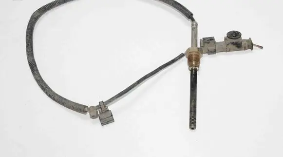 Mercedes-Benz Sprinter W906 Oil temperature sensor A0071539528
