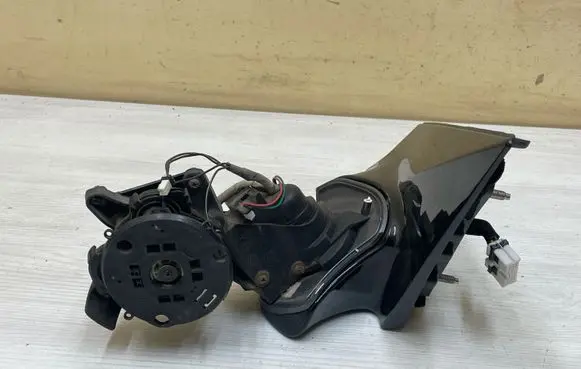 Hyundai i40 Front door electric wing mirror 22914A