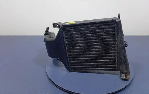 Opel Astra H Intercooler radiator 13129048