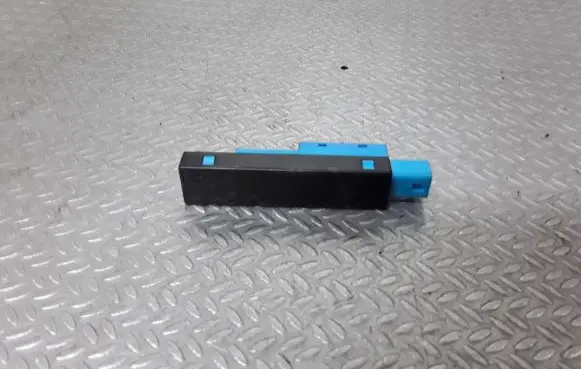 Subaru Forester SH Airbag deployment crash/impact sensor