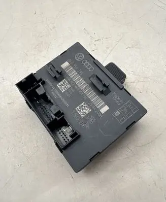 Audi A4 S4 B8 8K Door control unit/module 8K0959795