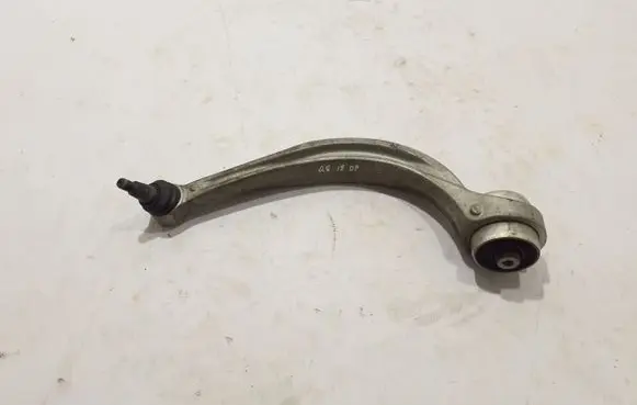 Audi Q8 Front lower control arm/wishbone 4M0407694E