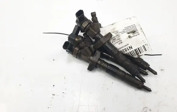 Renault Laguna II Fuel injector 8200084534