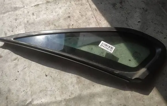 Rear side window