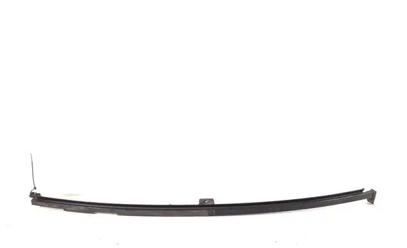 Toyota Avensis T270 Rear door windshield rail 67408-20330