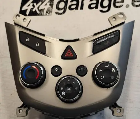 Chevrolet Aveo Air circulation switch 95076682