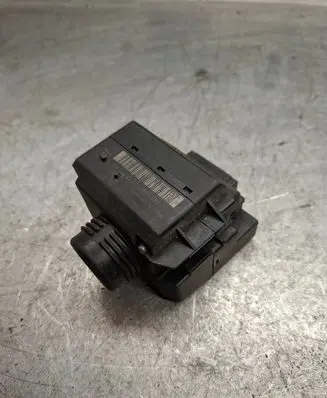 Mercedes-Benz E W211 Ignition lock 2115451008 33002207 7003681350206182