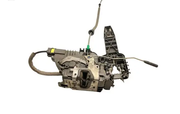 Mercedes-Benz Vito Viano W447 Front door lock A4477200235