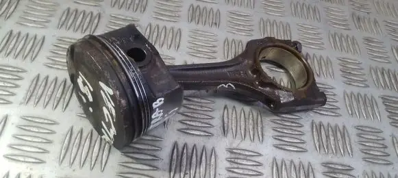 Opel Vectra B Piston with connecting rod
