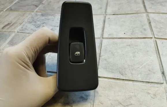 Chrysler Pacifica Electric window control switch 04685984AA