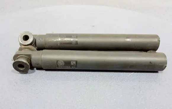 BMW X5 F15 Shock absorber/damper mounting bracket 7371765