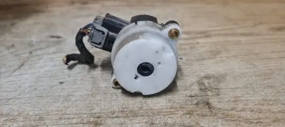 Volvo V70 Ignition lock contact 8645228