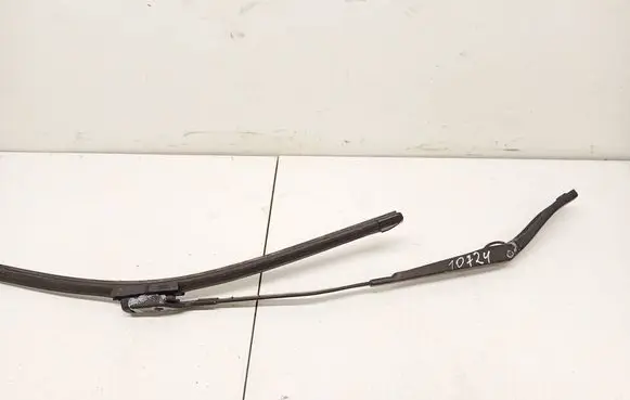 Volvo V70 Front wiper blade arm 31276002