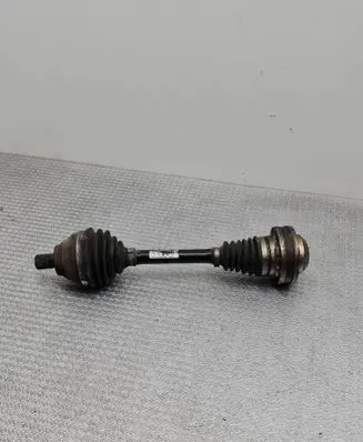 Skoda Octavia Mk2 (1Z) Front driveshaft 1K0407271HM