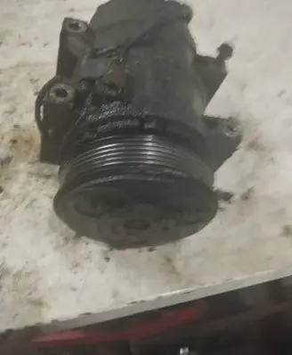 Volvo S80 Air conditioning (A/C) compressor (pump)