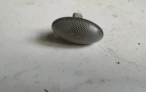 Peugeot 206 Front fender indicator light