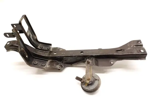 Nissan Leaf I (ZE0) Headlight/headlamp mounting bracket