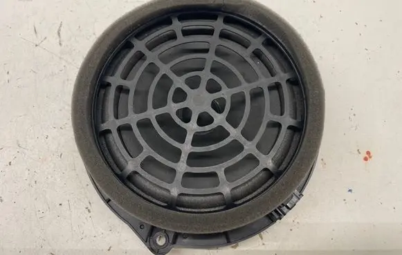 Audi A6 S6 C7 4G Rear door speaker 4G1035411