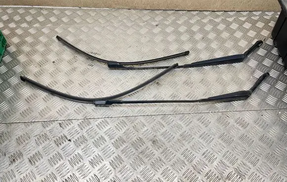 Peugeot 508 Front wiper blade arm 9686437680 9686437780