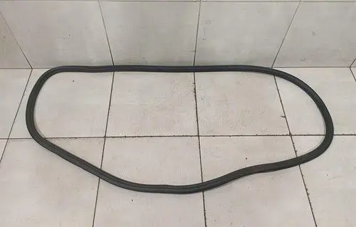 BMW M8 F93 Gran Coupe Rubber seal front coupe door window 51358739178