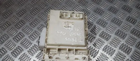 Toyota Prius (XW20) Fuse box set 8273047290 82730-47290