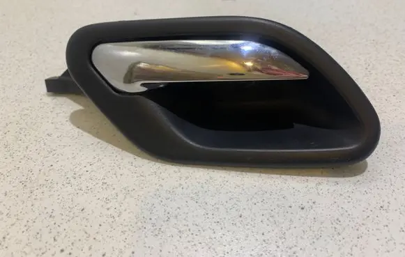 BMW 5 E39 Front door interior handle 8226050