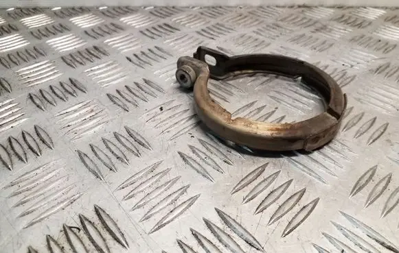 Mercedes-Benz ML W164 Muffler pipe connector clamp 