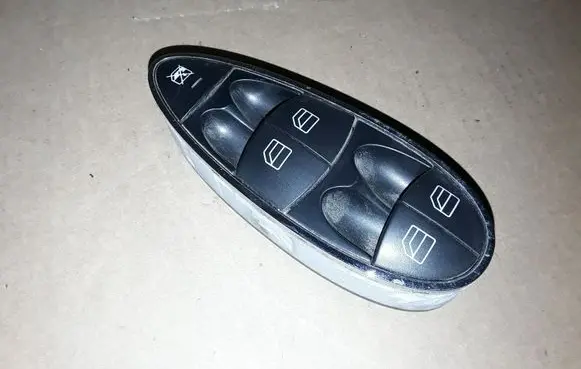 Mercedes-Benz E W211 Electric window control switch A2118219951